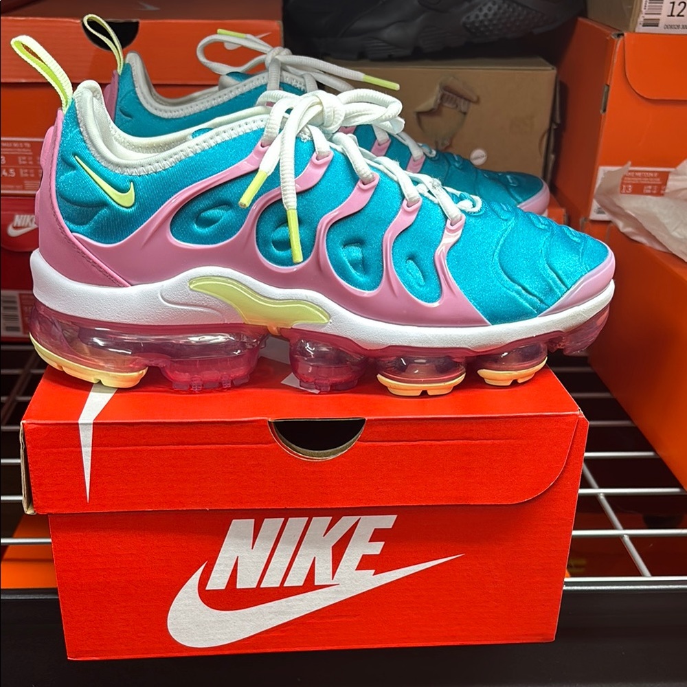Women’s Air VaporMax Plus White Barely Volt Athletic Shoes Free Shipping